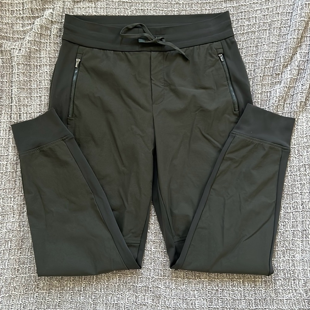 Athleta Jogger Pants with Zippered Pockets